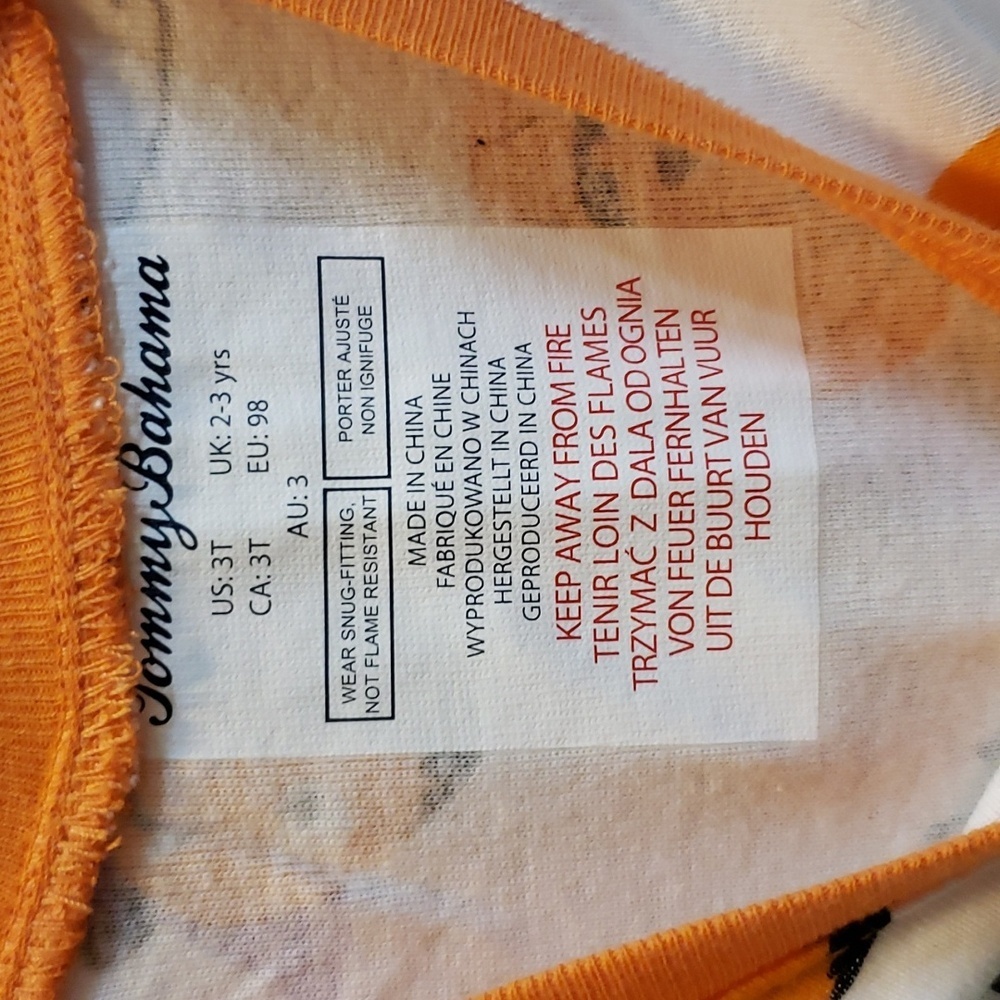 Tommy Bahama Kids NWT 2-piece Halloween Pajama Set - Picture 3 of 7